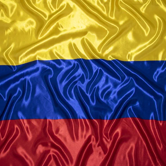 Tela satín bandera por metro y por rollo, Telas Bogotá