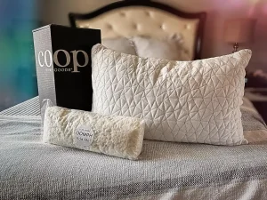 Almohada Ajustable de Espuma Viscoelástica de Corte Cruzado Coop Home Goods