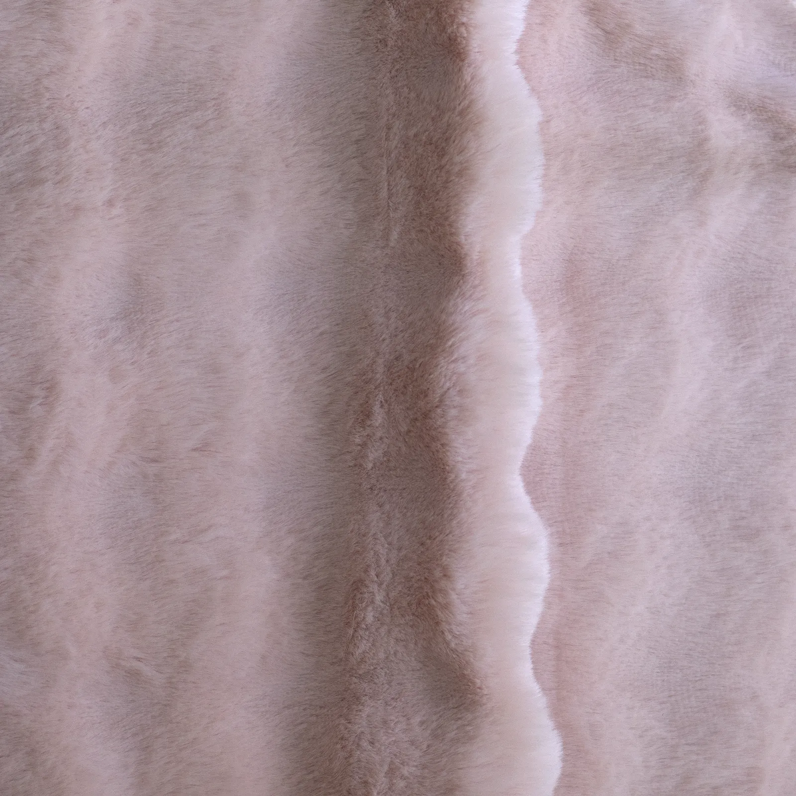 Tela Peluche Rabbit Burbuja curuba con caída, volumen y brillo mate en paño completo